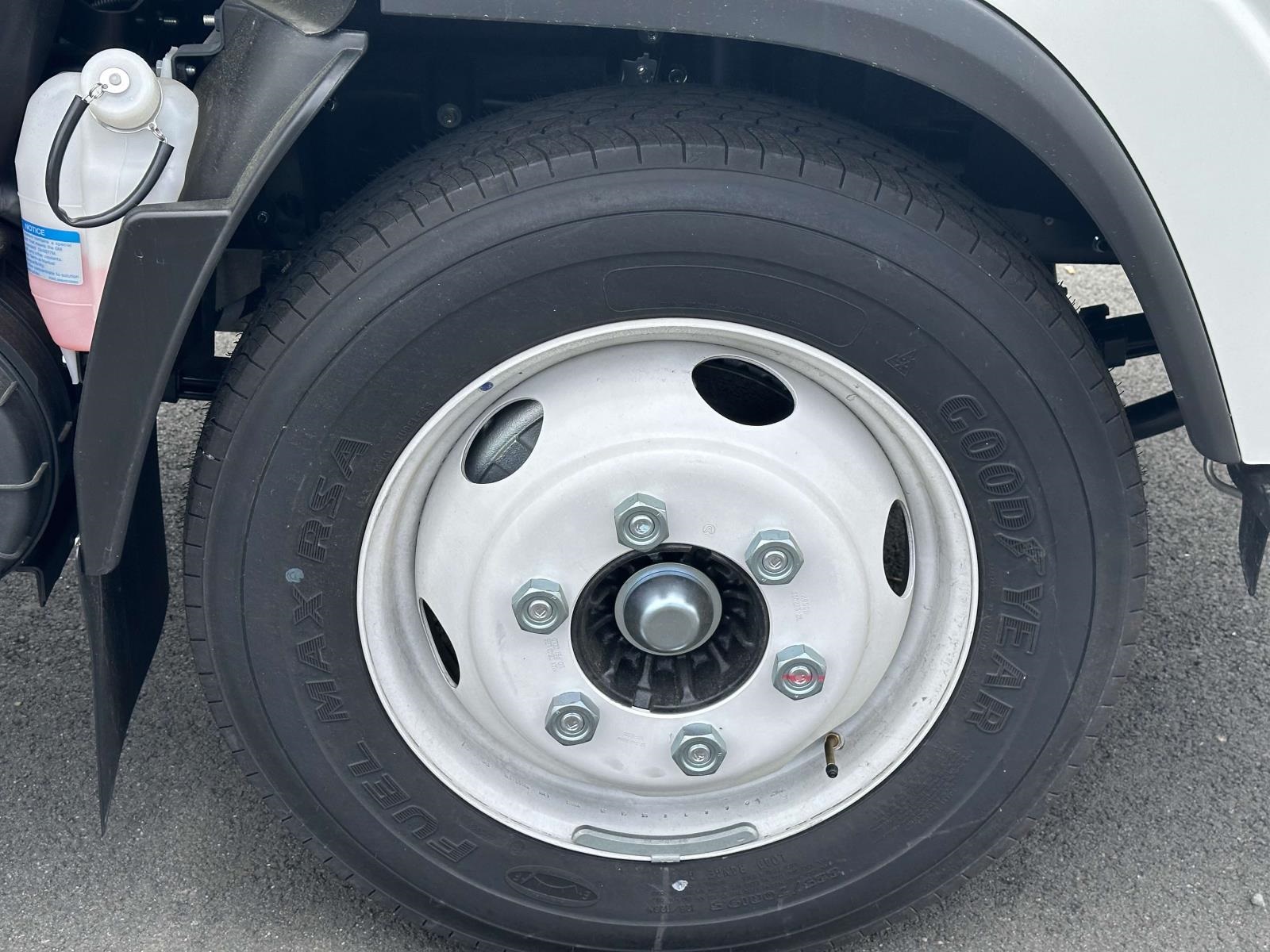 2024 Chevrolet 4500 HG LCF Gas Base Image 6 of 24