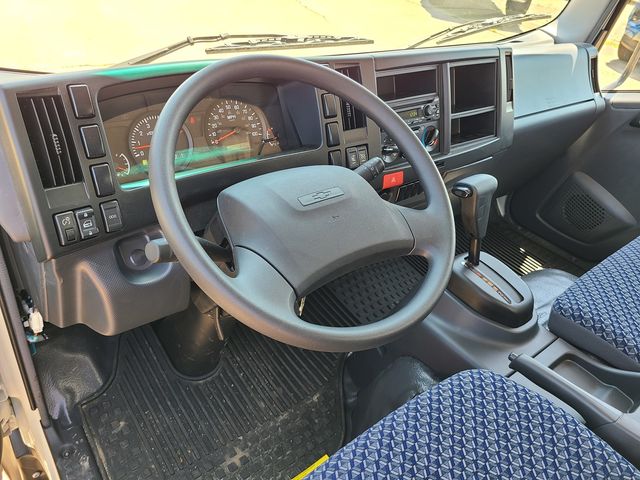 2024 Chevrolet 4500 HG LCF Gas Base Image 13 of 28