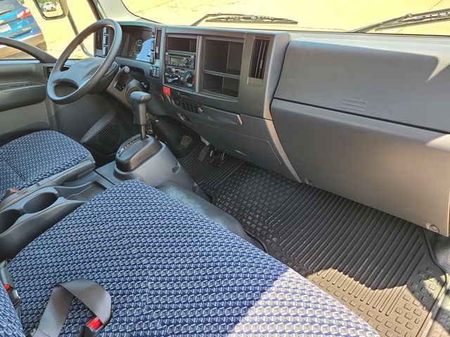 2024 Chevrolet 4500 HG LCF Gas Base Image 16 of 28