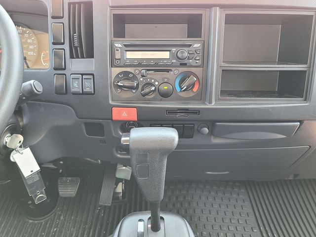 2024 Chevrolet 4500 HG LCF Gas Base Image 26 of 28