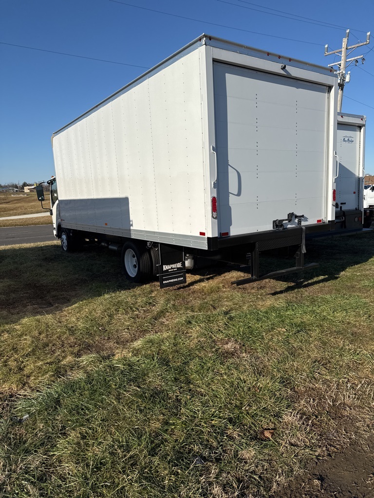 2024 Chevrolet 4500 HG LCF Gas Base Image 3 of 5