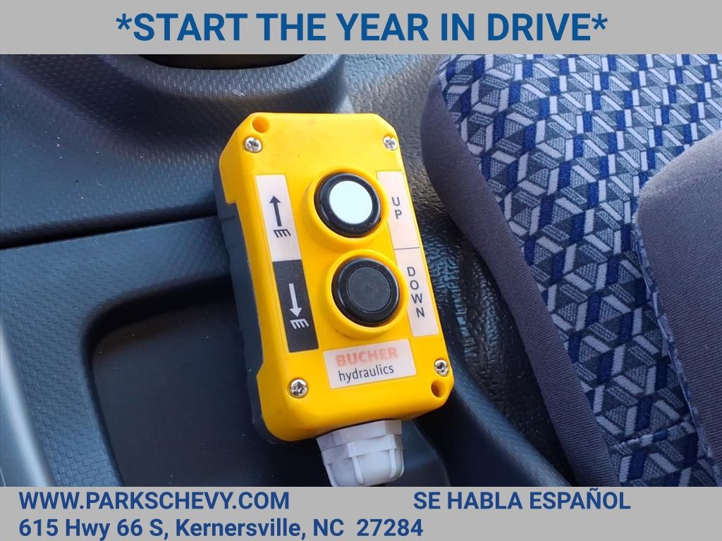 2024 Chevrolet 5500 XG LCF Gas Base Image 20 of 25