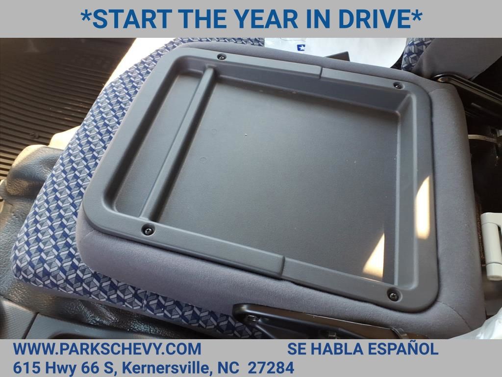 2024 Chevrolet 5500 XG LCF Gas Base Image 13 of 25