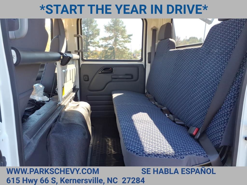 2024 Chevrolet 5500 XG LCF Gas Base Image 4 of 25