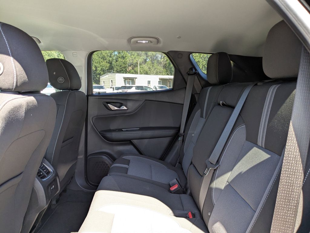2024 Chevrolet Blazer LT Image 11 of 28
