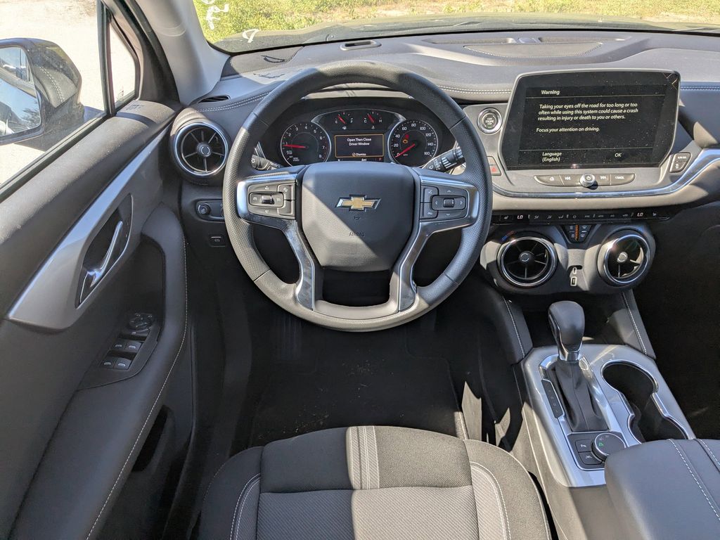 2024 Chevrolet Blazer LT Image 12 of 28