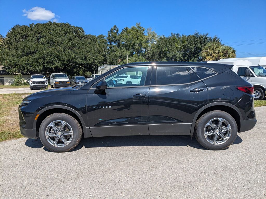 2024 Chevrolet Blazer LT Image 8 of 28