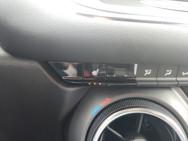Vehicle image 13 of 17