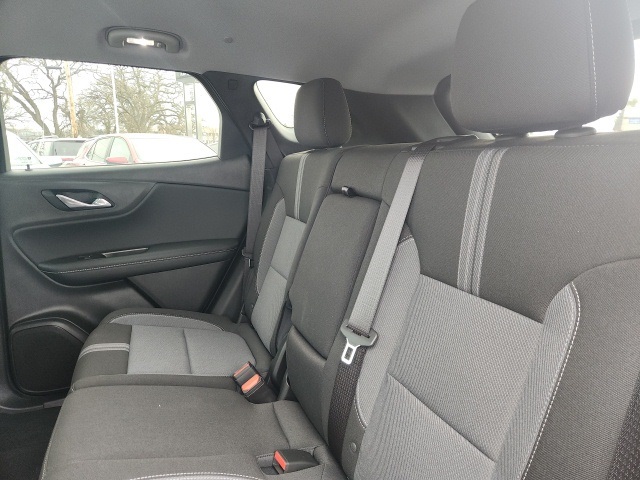Vehicle image 8 of 17