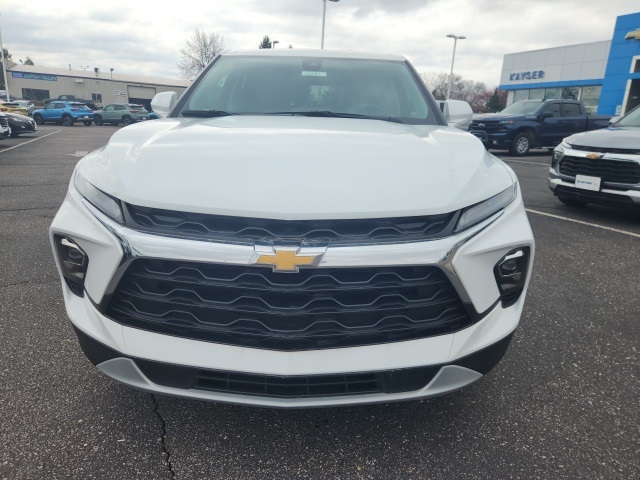 Vehicle image 6 of 17