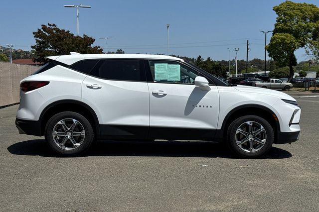 Vehicle image 5 of 37