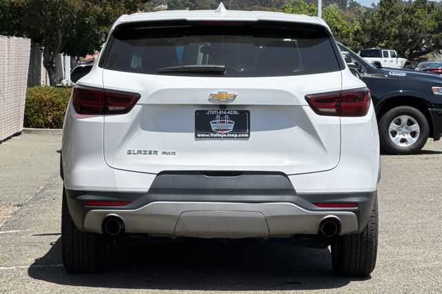Vehicle image 7 of 37