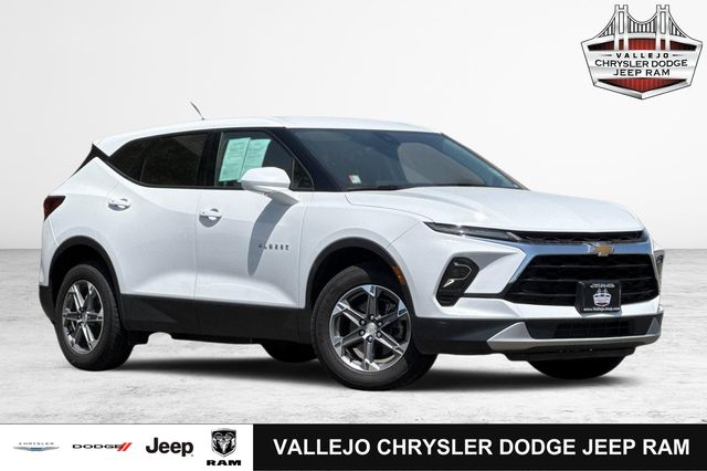 Vehicle image 4 of 37