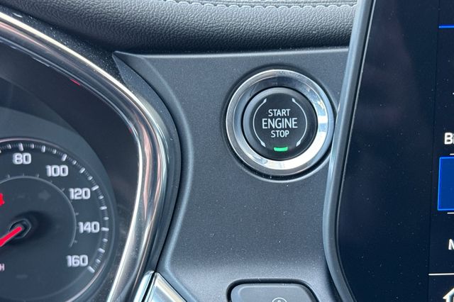 Vehicle image 29 of 37