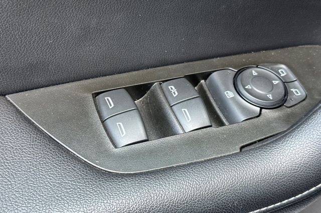 Vehicle image 16 of 37