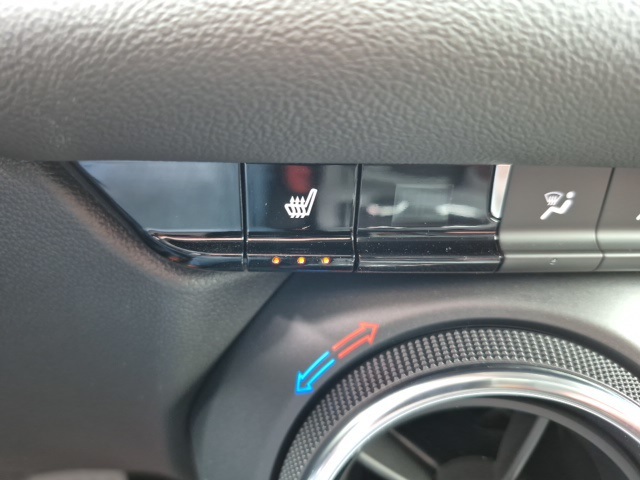 Vehicle image 11 of 13