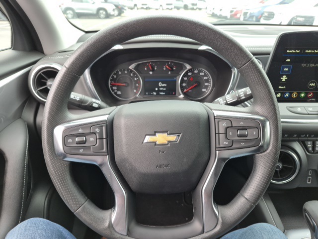 Vehicle image 10 of 13