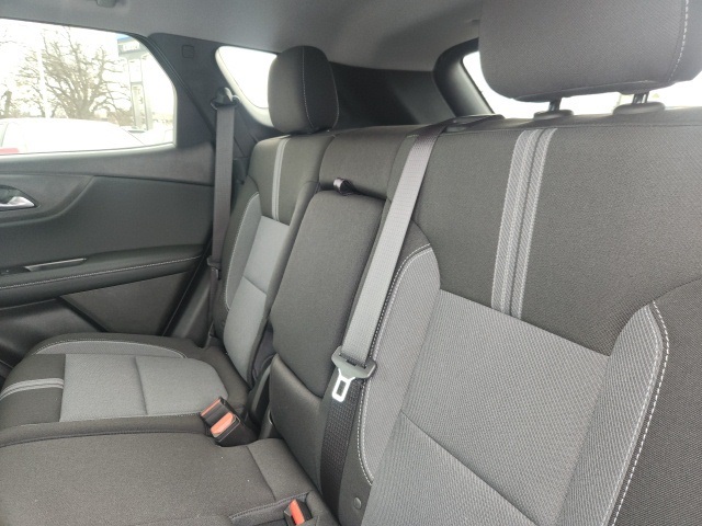 Vehicle image 8 of 16