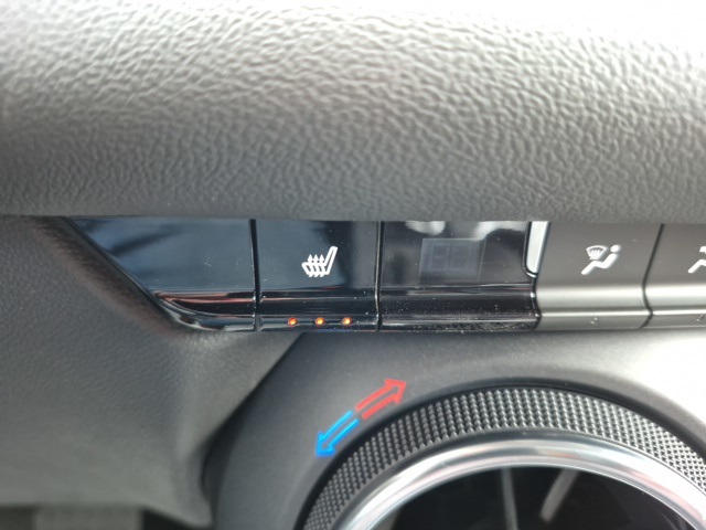Vehicle image 10 of 13