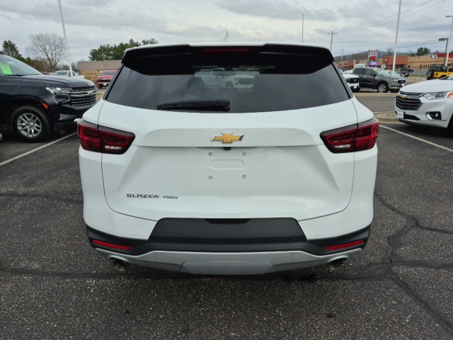 Vehicle image 5 of 13