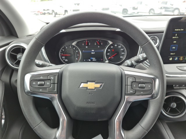 Vehicle image 12 of 13