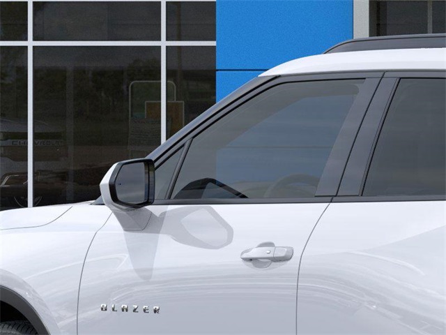Vehicle image 20 of 32