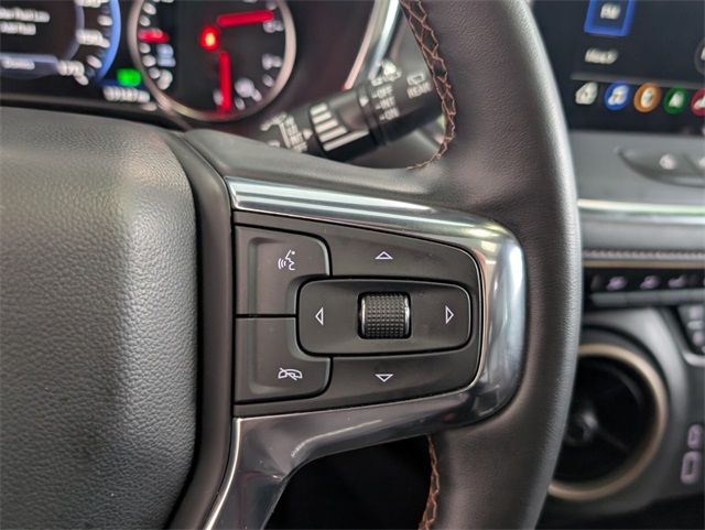 Vehicle image 31 of 36