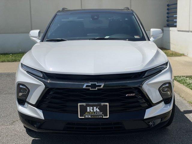 Vehicle image 2 of 4