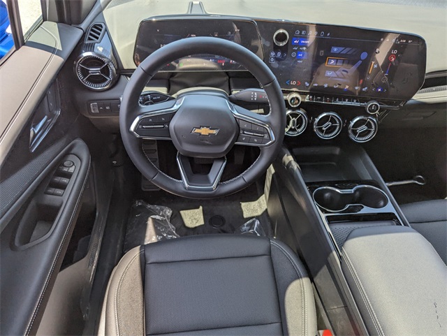 Vehicle image 8 of 17