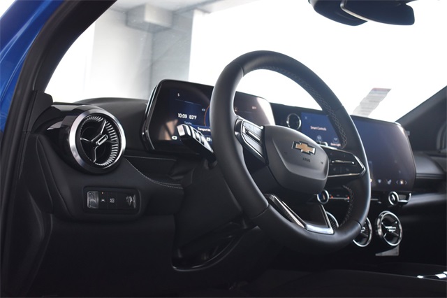 Vehicle image 10 of 37