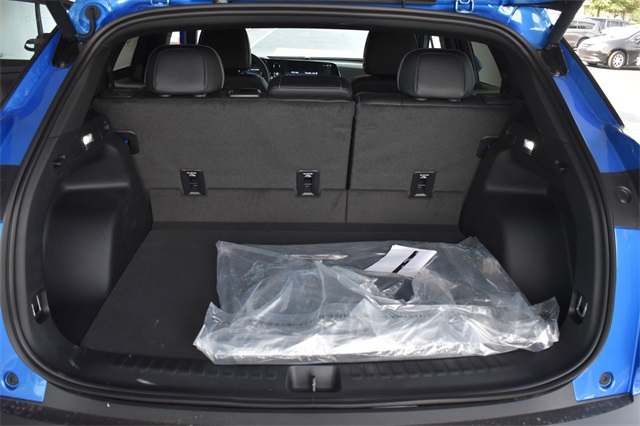 Vehicle image 29 of 37