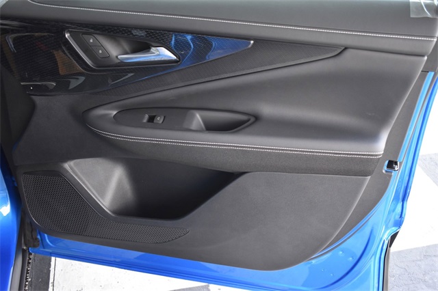Vehicle image 34 of 37