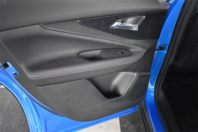 Vehicle image 35 of 37