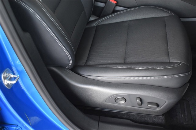 Vehicle image 25 of 37