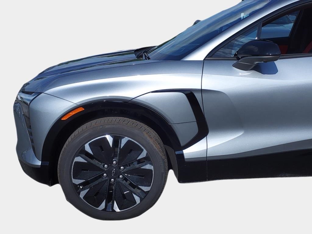 Vehicle image 7 of 24
