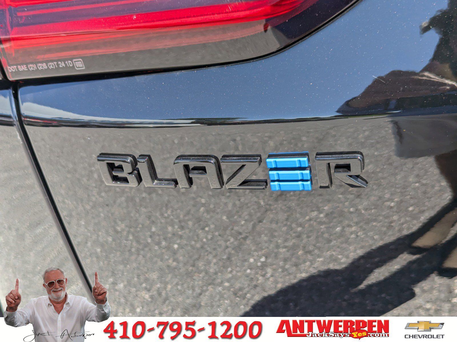 Vehicle image 28 of 31