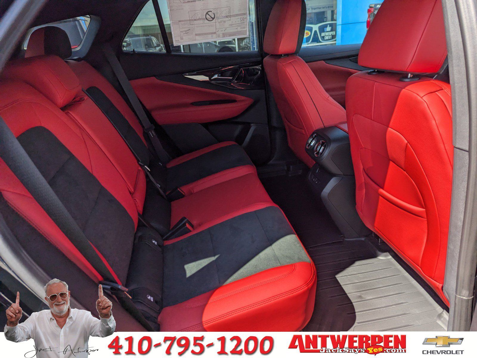 Vehicle image 8 of 31