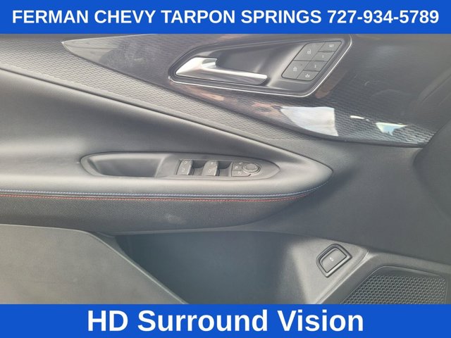 Vehicle image 21 of 32