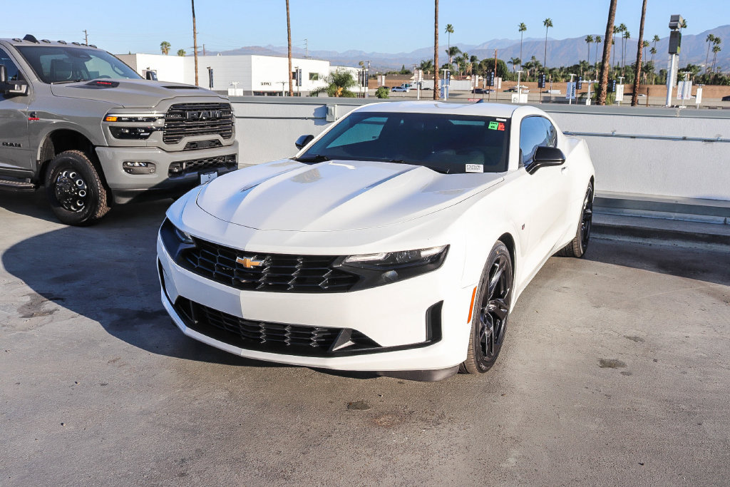 2024 Chevrolet Camaro 1LT Image 1 of 30