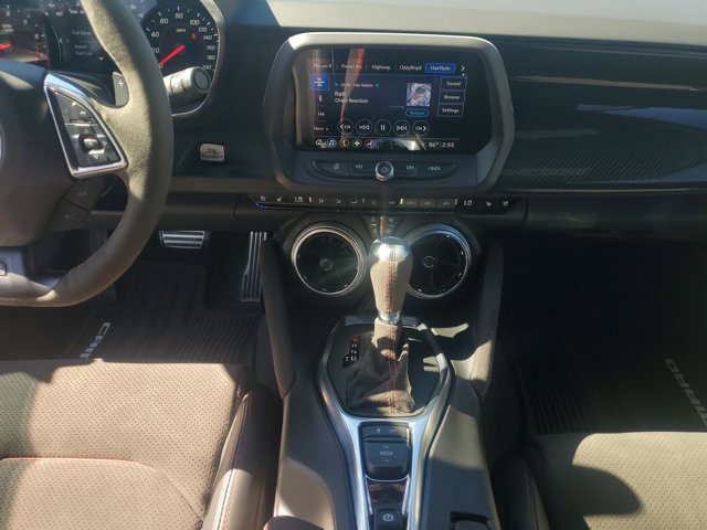 2024 Chevrolet Camaro ZL1 Image 21 of 31