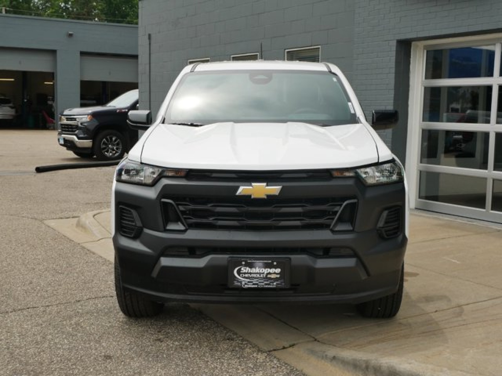 Vehicle image 2 of 15
