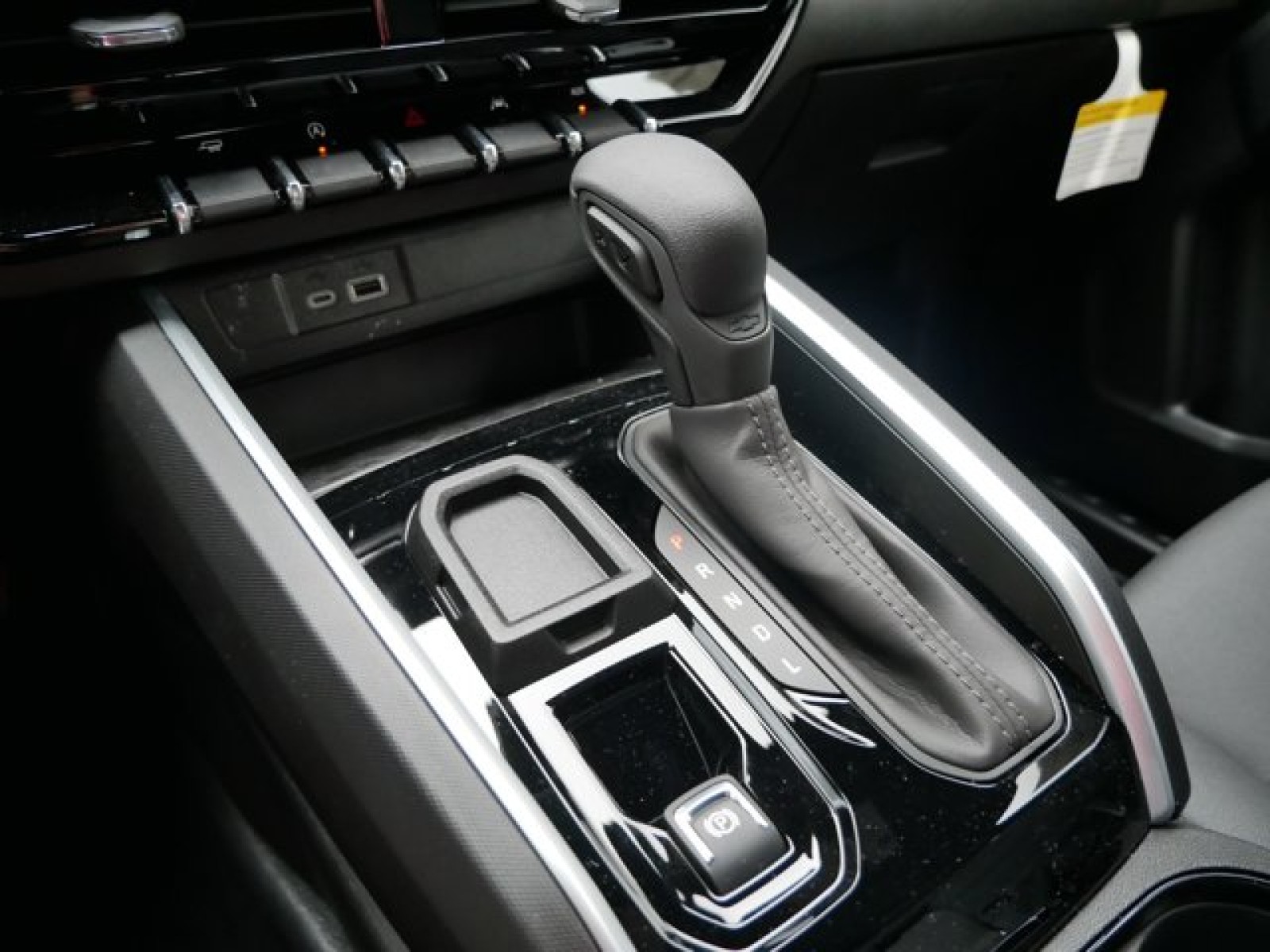Vehicle image 14 of 15