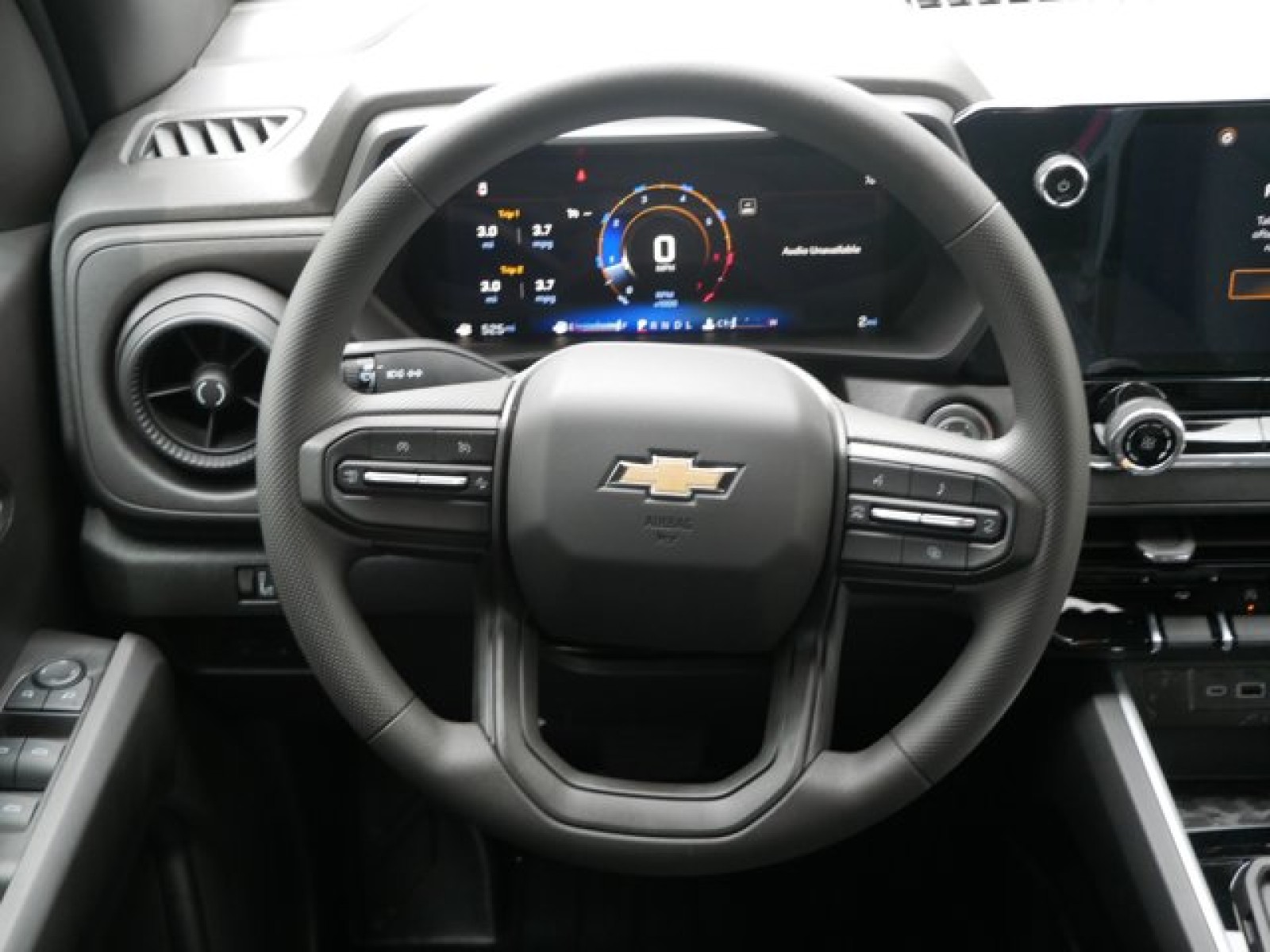 Vehicle image 13 of 15