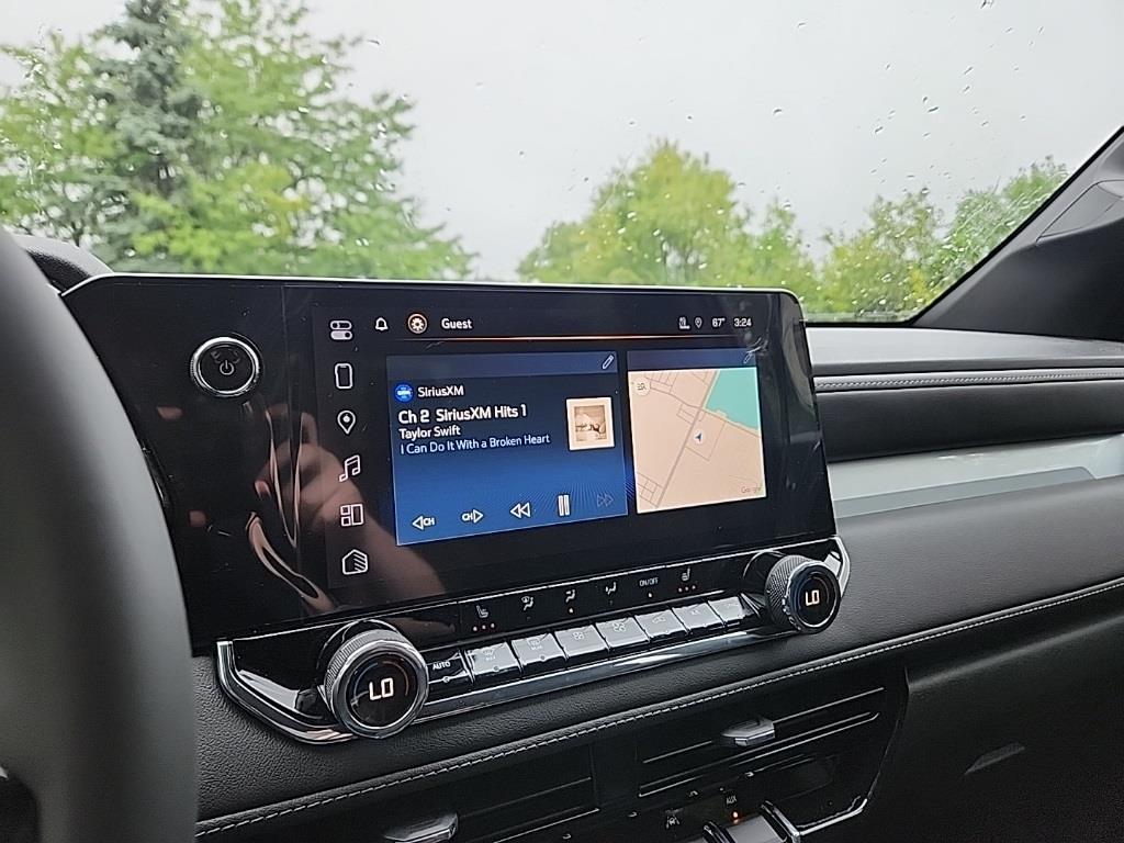 Vehicle image 18 of 21