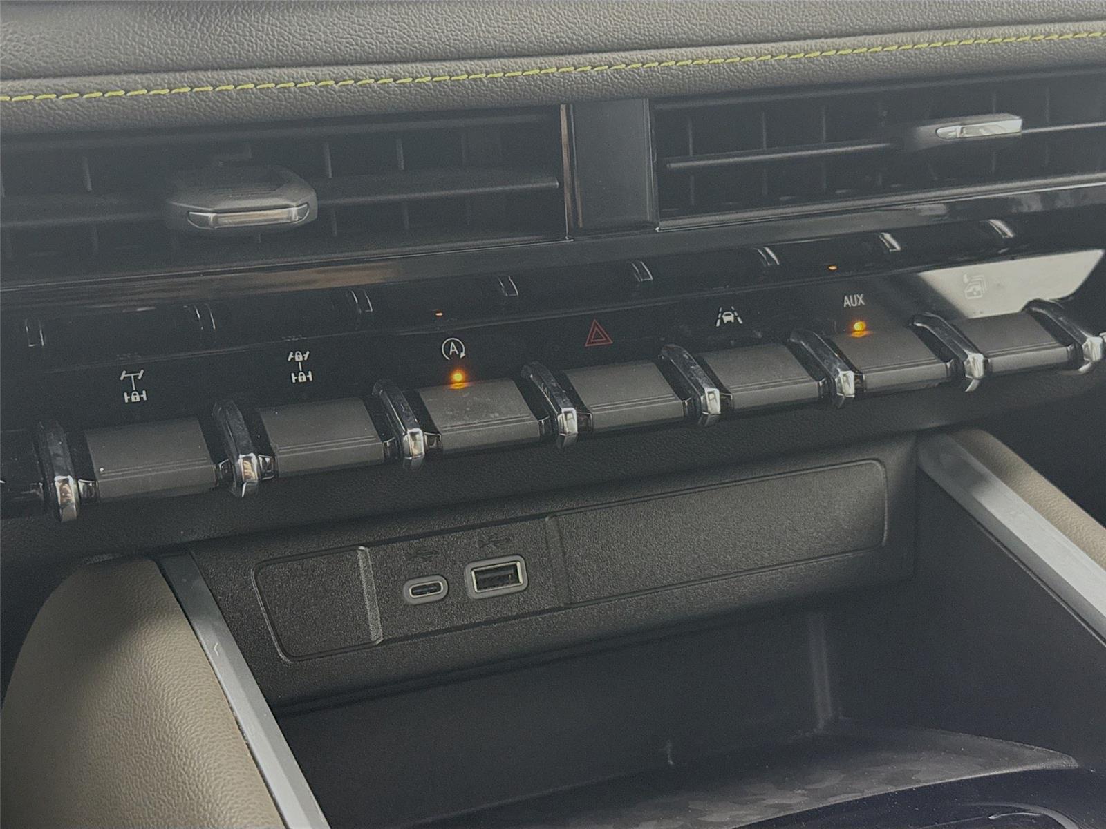 Vehicle image 13 of 49
