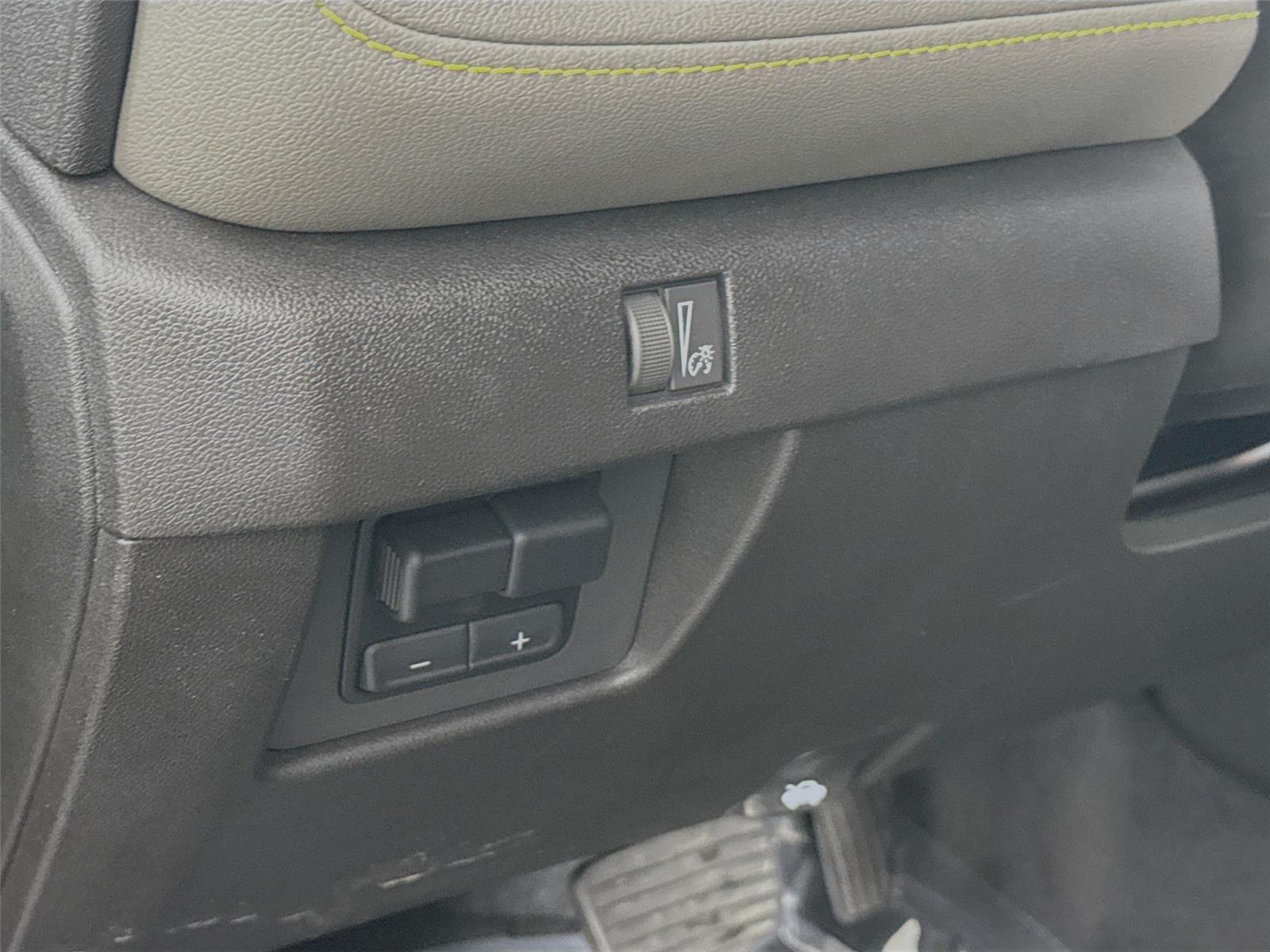 Vehicle image 48 of 49