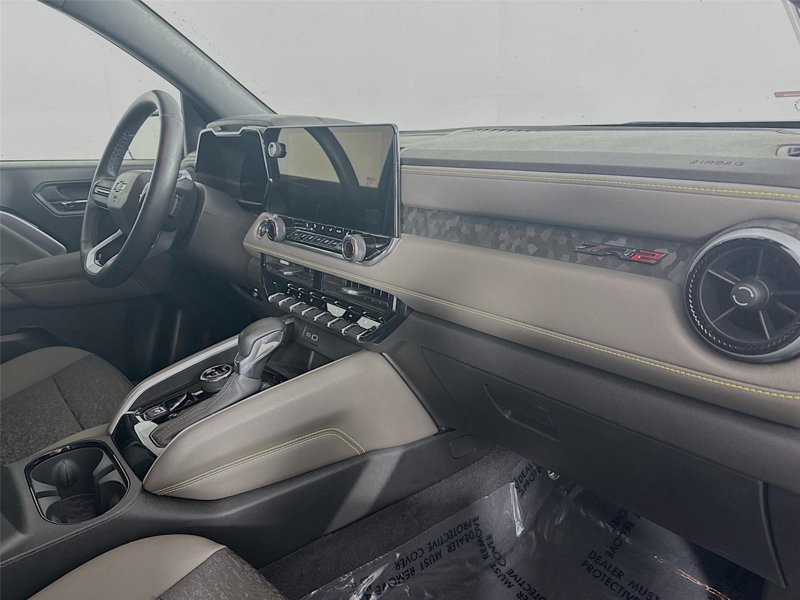 Vehicle image 18 of 49