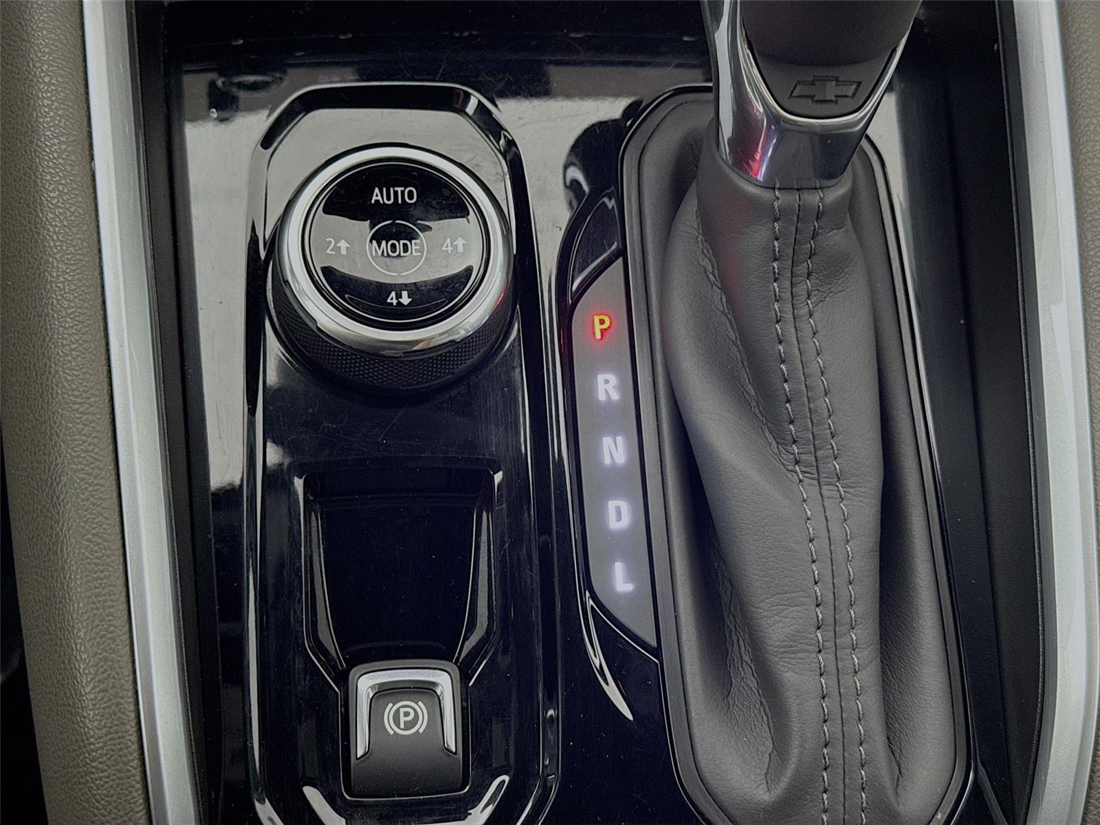 Vehicle image 36 of 49