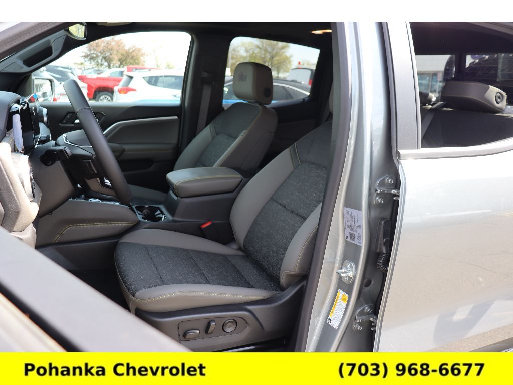 Vehicle image 23 of 35