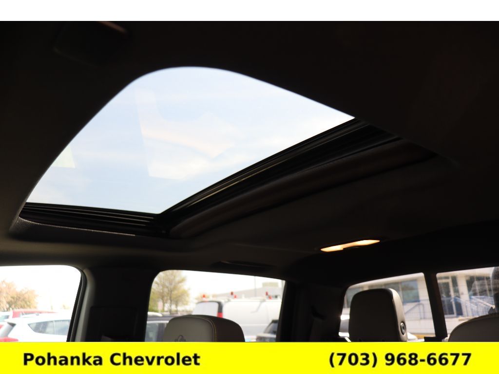 Vehicle image 20 of 35